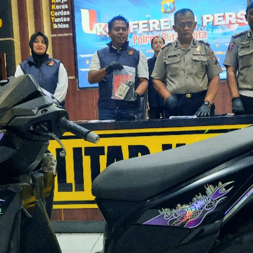 Berkenalan Lewat Aplikasi, Remaja Di Blitar Jadi Korban Perampasan Terencana, Dua...