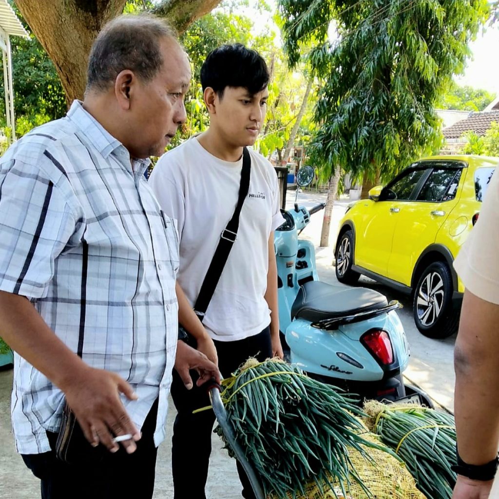 Tan Ngi Hing Anggota DPRD Kota Blitar : MBG Gerakkan Perputaran Uang, Buka...