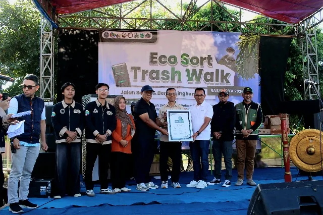Pimpin Pembuatan EcoSort, Putra Kota Blitar Hadirkan Solusi Digital Atasi Masalah...
