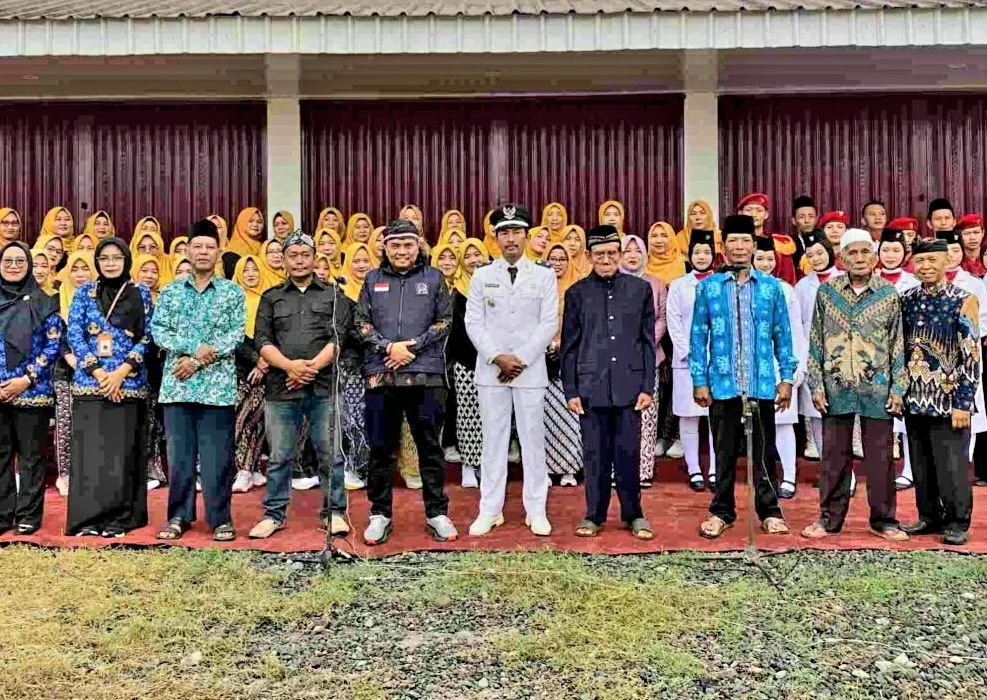 Putra Daerah Blitar Nurhadi Hadir Memeriahkan Kemerdekaan di Kampung Halaman