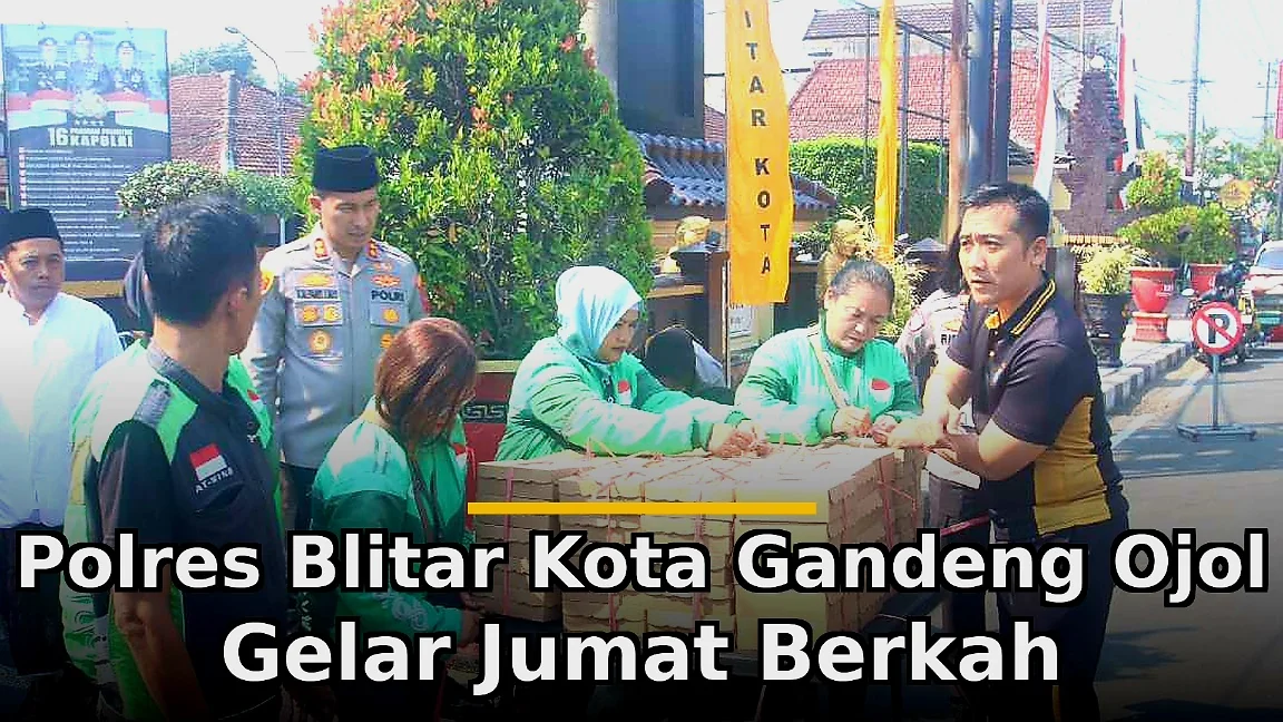 Polres Blitar Kota Gandeng Ojol Gelar Jumat Berkah